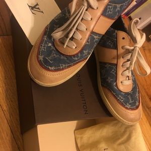 AUTHENTIC Louis Vuitton sneakers